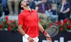 金年会德约科维奇爆冷击败TES，爆冷引爆全场！的简单介绍